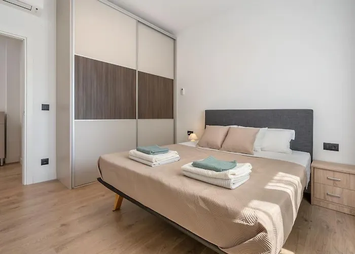 Apartment 64 #2 *
